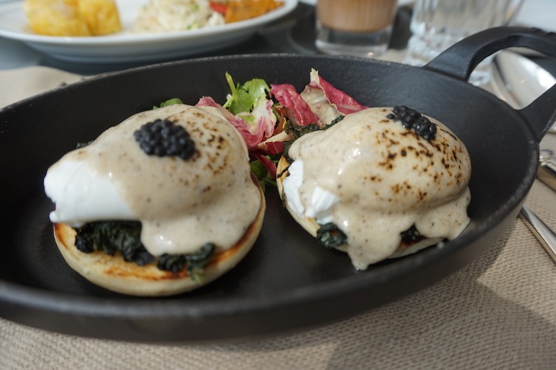 Caviar Eggs benedict