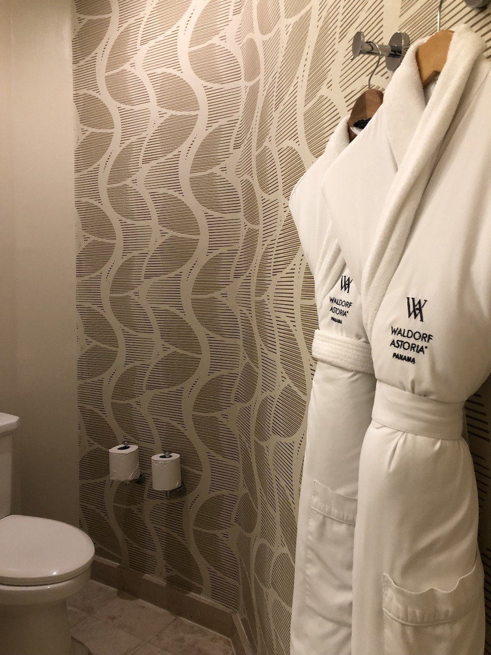 Waldorf-Astoria Panama robes