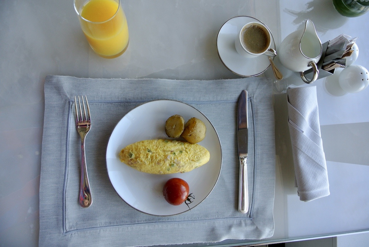 Made-to-order omelet