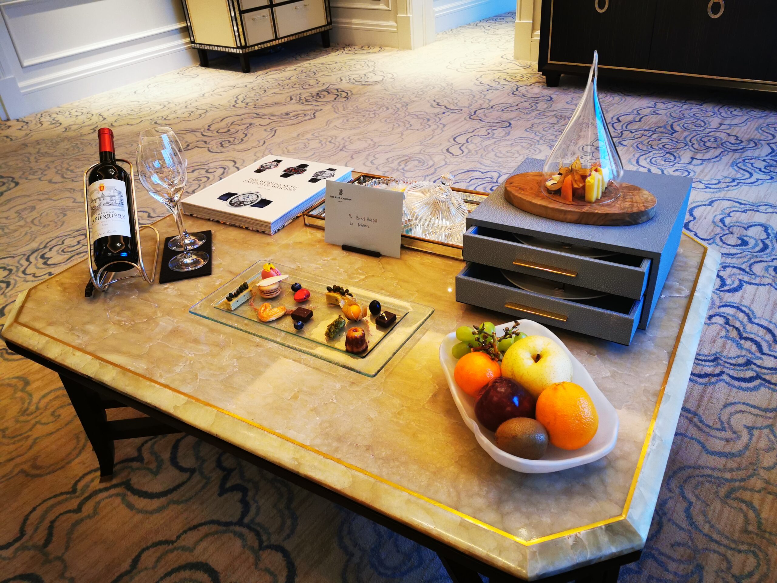 The Ritz Carlton Macau Suite Gift