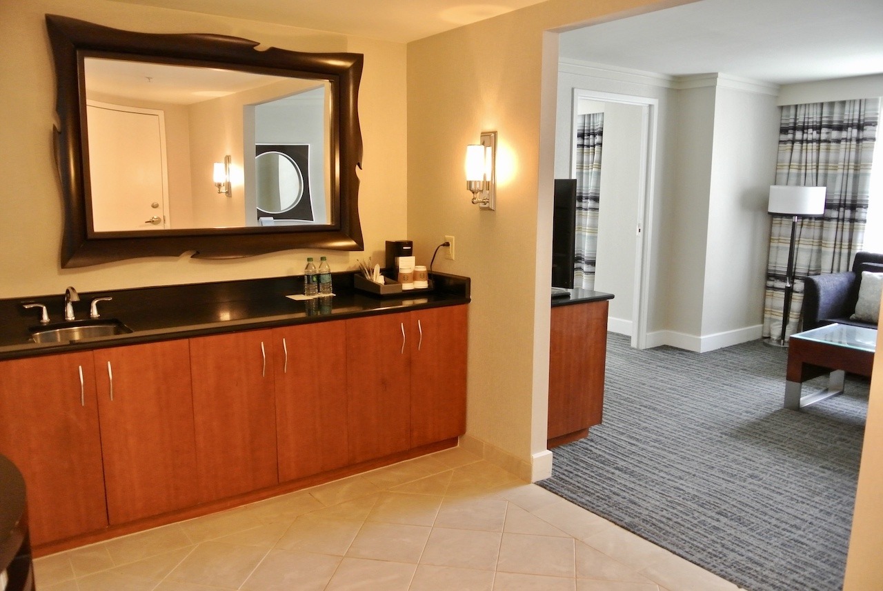 Suite kitchenette