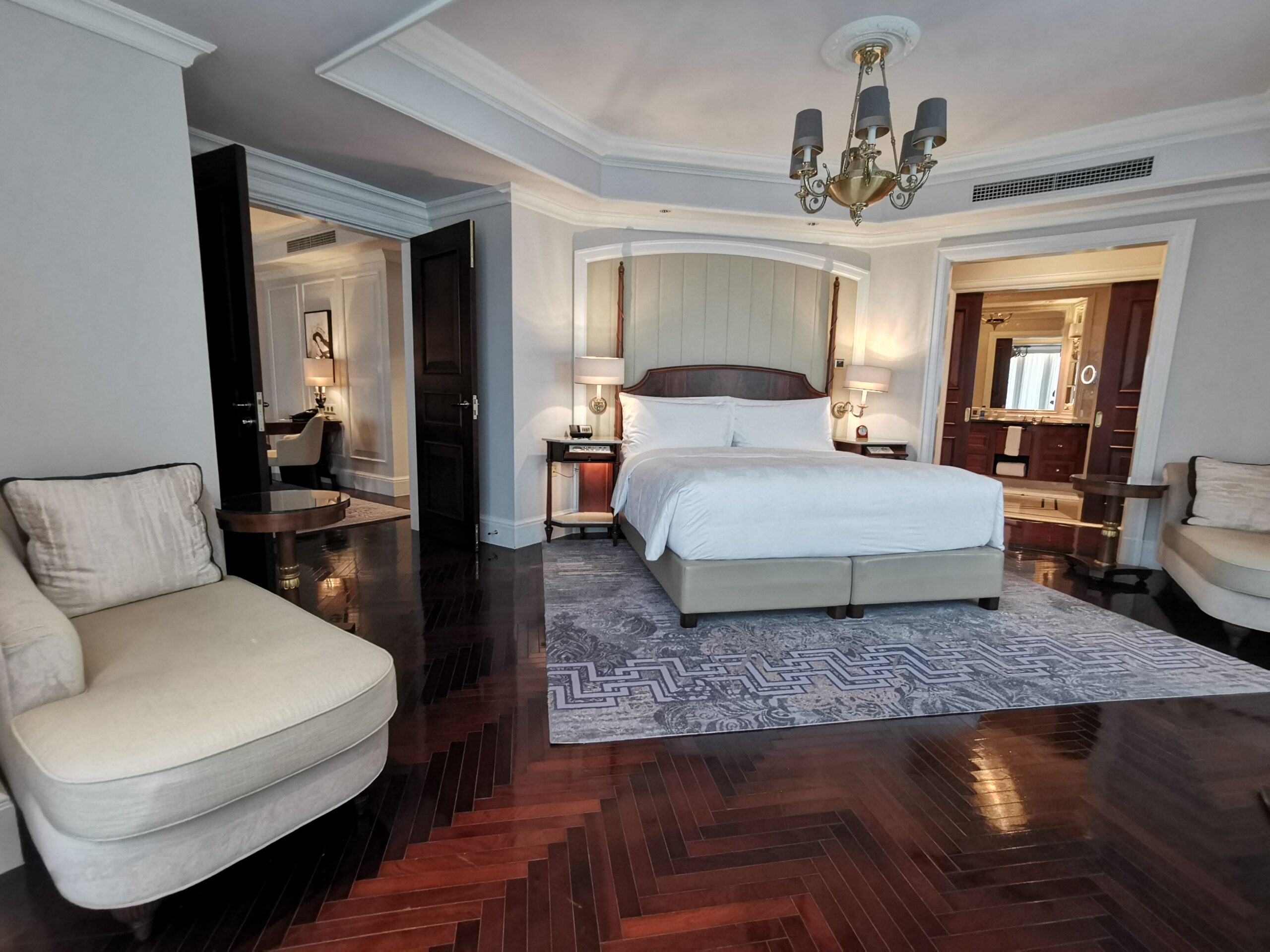 Ritz Carlton Guangzhou Suite Bedroom
