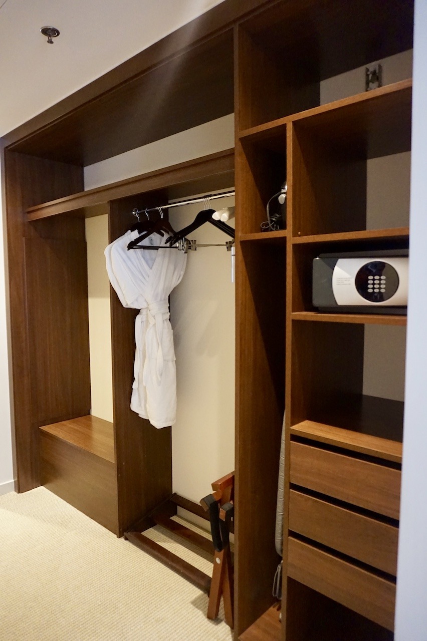 Hyatt Regency Cartagena suite closet