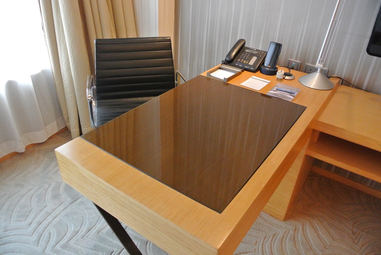 Suite desk