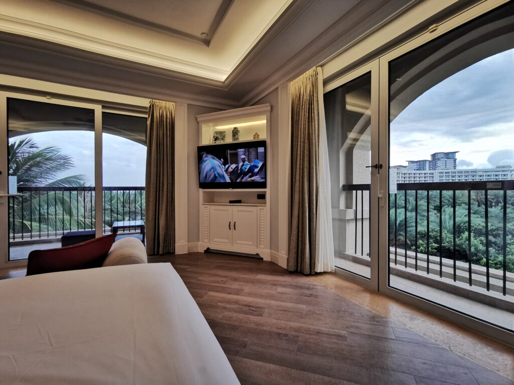 Marriott Sanya Haitang Bay Suite Bedroom