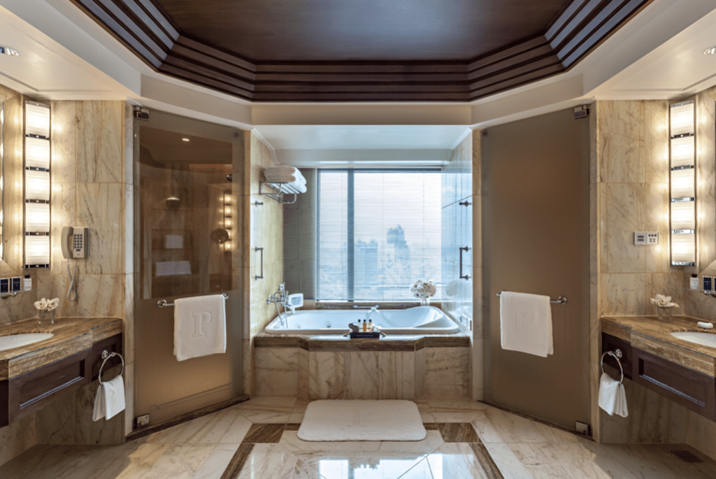 Peninsula-Bangkok-Suite-Bathroom