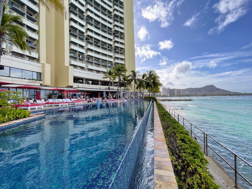 Which Waikiki hotels have the best pools?