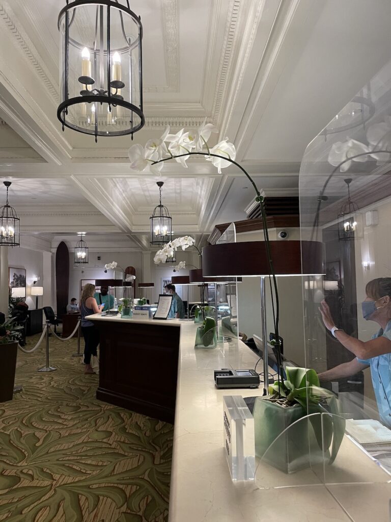 Review & Video: Moana Surfrider, Waikiki Beach Beauty