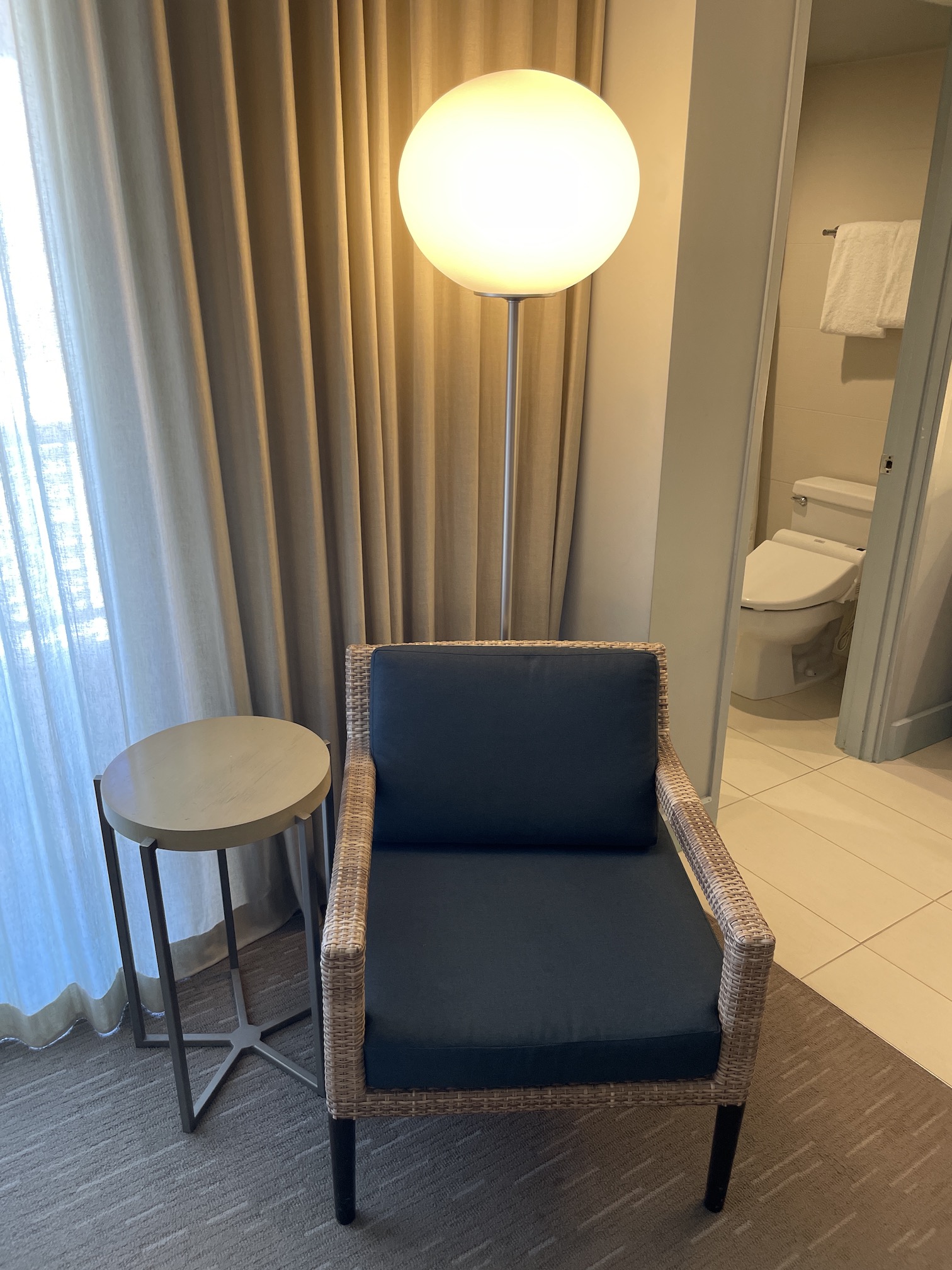 Review: Hyatt Regency Waikiki, Amazing With An Achilles Heel