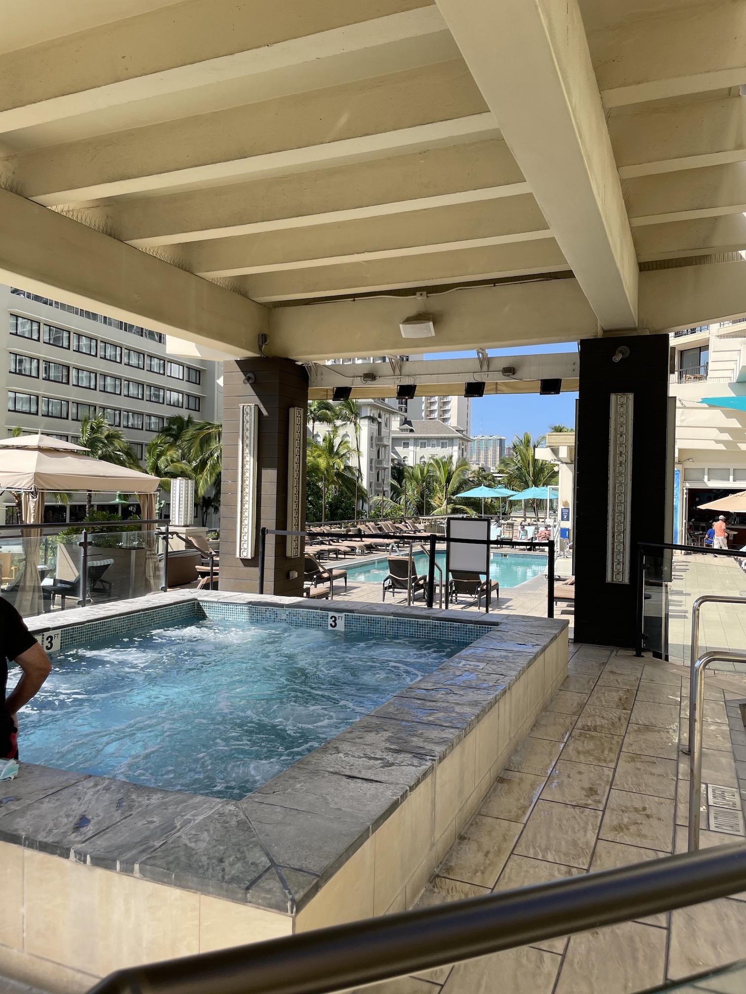 Review: Hyatt Regency Waikiki, Amazing With An Achilles Heel