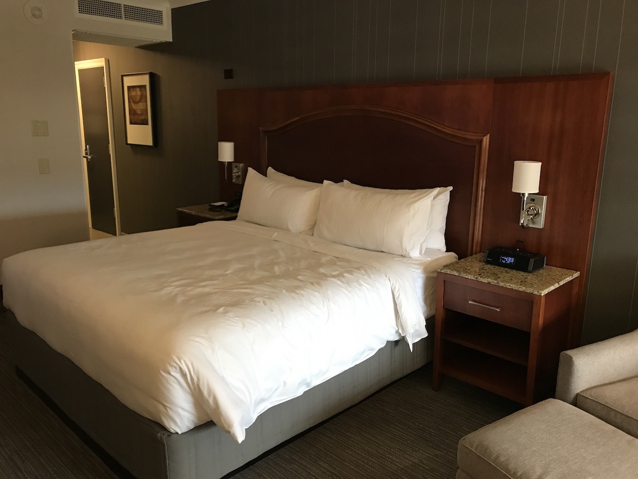 JW Marriott Houston bedroom