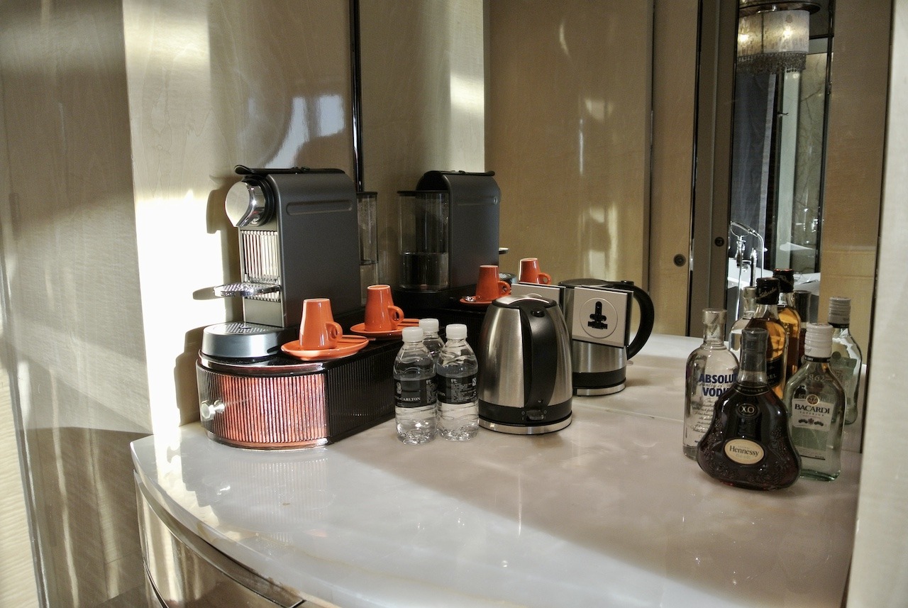 Suite coffee station