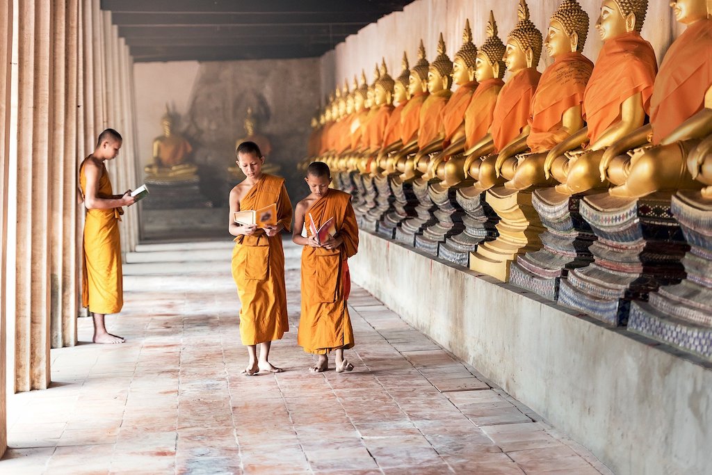Monks praying in Bangkok