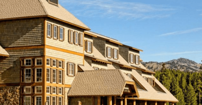 hotels near Yellowstone