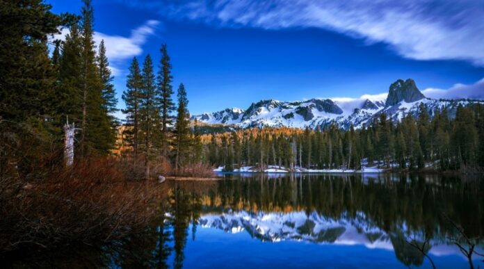 Mammoth Lakes Mountain View