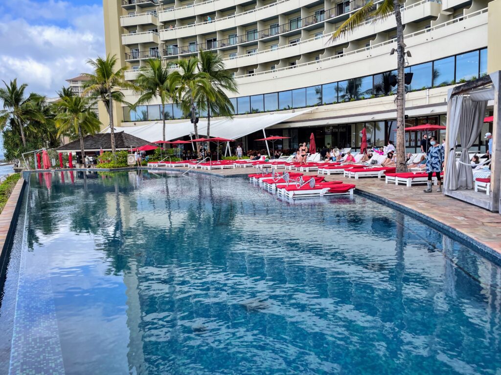 Review & Video: Sheraton Waikiki, Best Family Hotel on Oahu