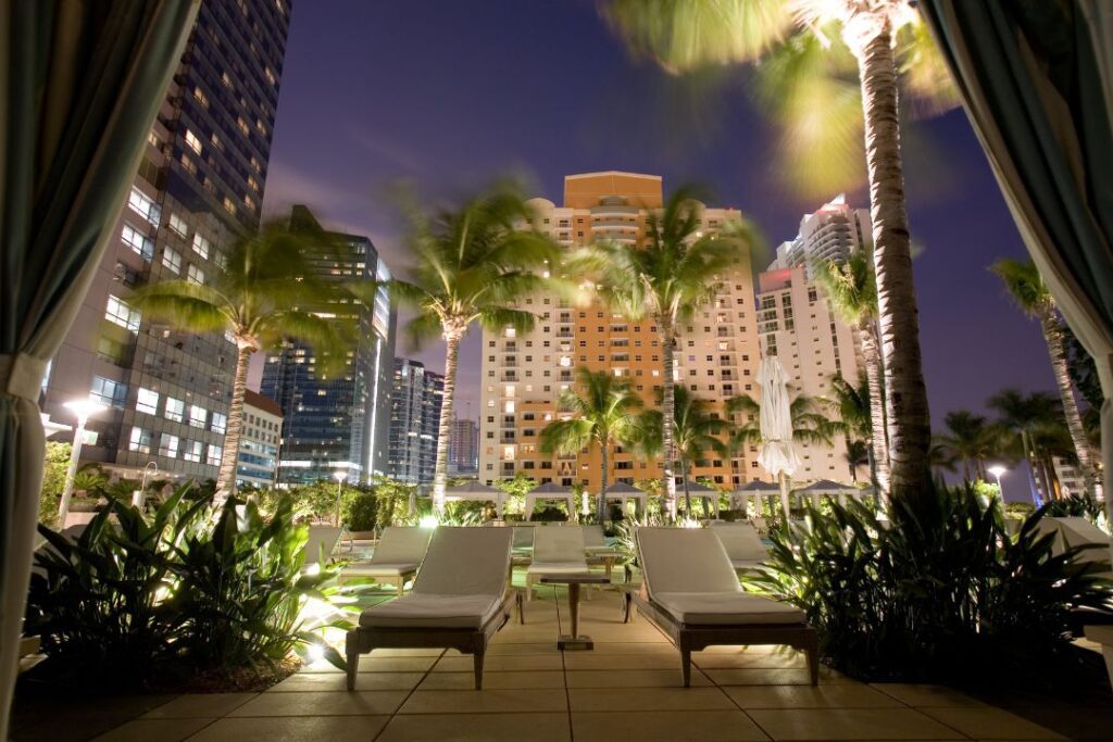 Book the Miami Four Season by using a Four Seasons Preferred Partner Agency
