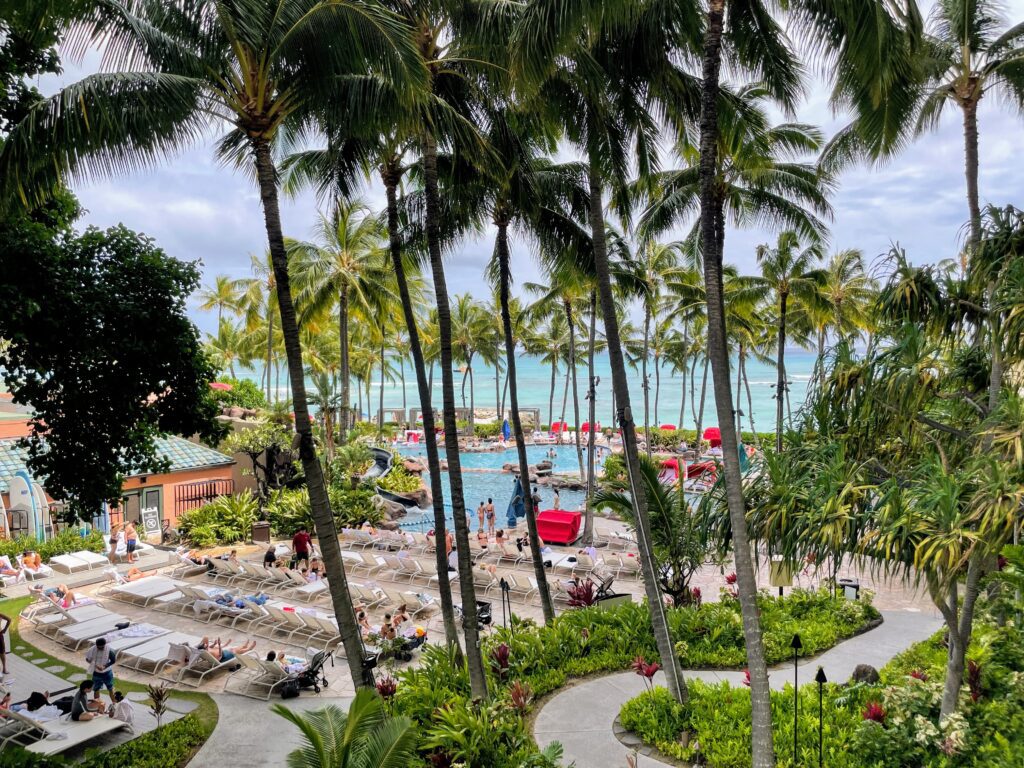5 Key Features To Know When Deciding Between The Sheraton Waikiki Vs. Royal Hawaiian Hotel