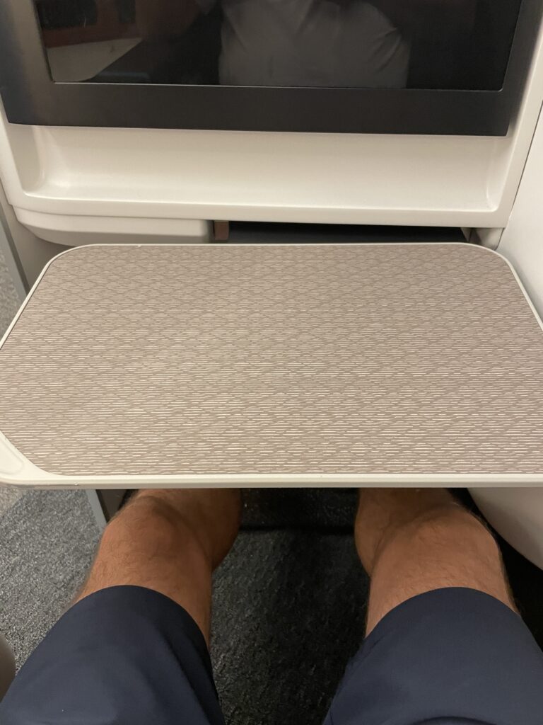 A Sneak Peek Of Hawaiian Airlines Boeing 787 Dreamliner Business Class Seats