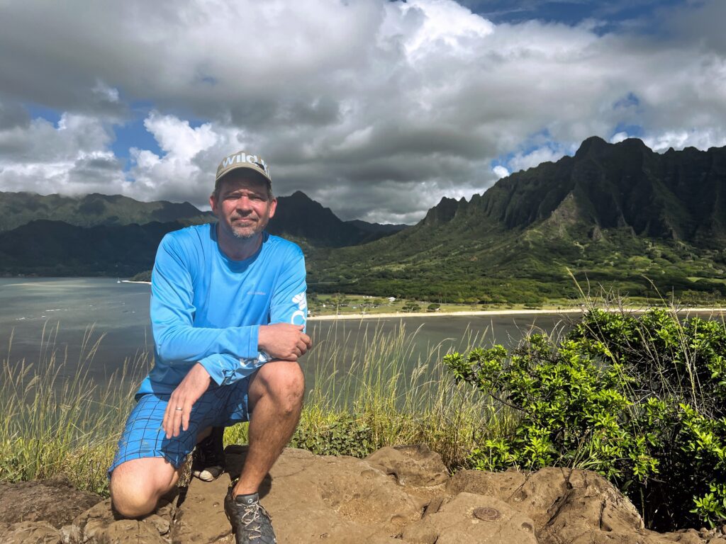 View from the summit of Mokoli'i, Chinamans Hat, looking back towards Oahu