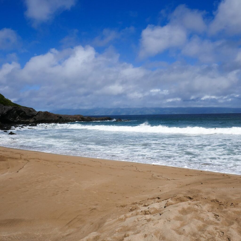 Snorkeling on Maui: The Ultimate Guide To 27 Amazing Spots