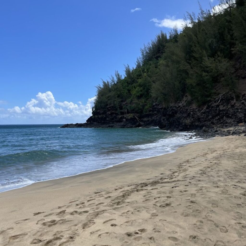 Kalalau Trail Guide: Planning Your Ultimate Hiking Adventure