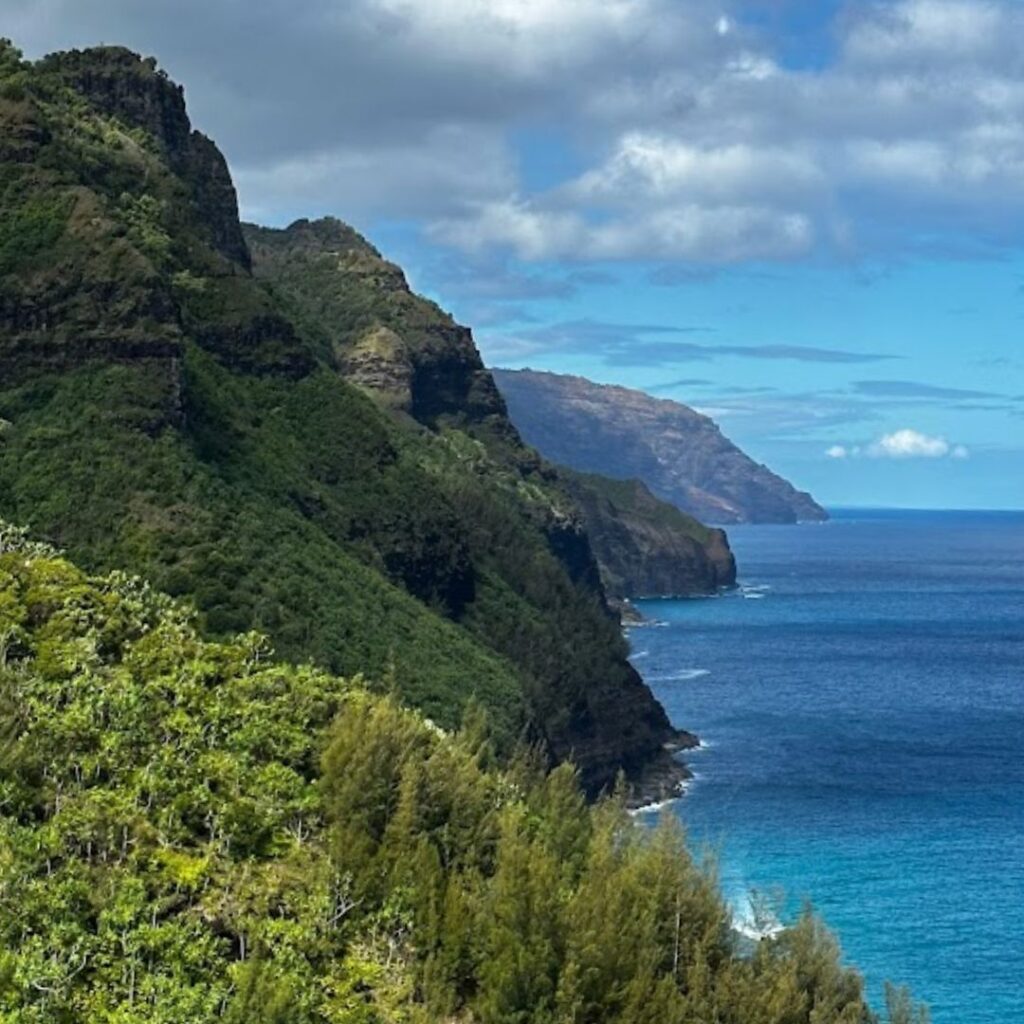 Kalalau Trail Guide: Planning Your Ultimate Hiking Adventure