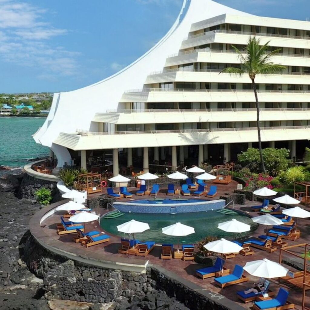 The Royal Kona Resort is one of the best budget hotels on the big island and is very well maintained.