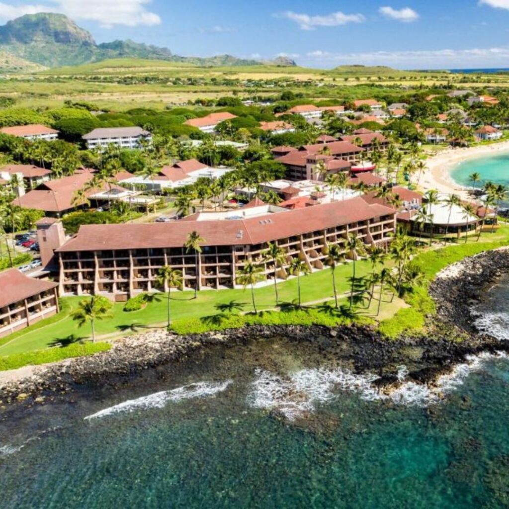 12 Best Family Hotels On Kaua’i for a Dream Hawaiian Vacation