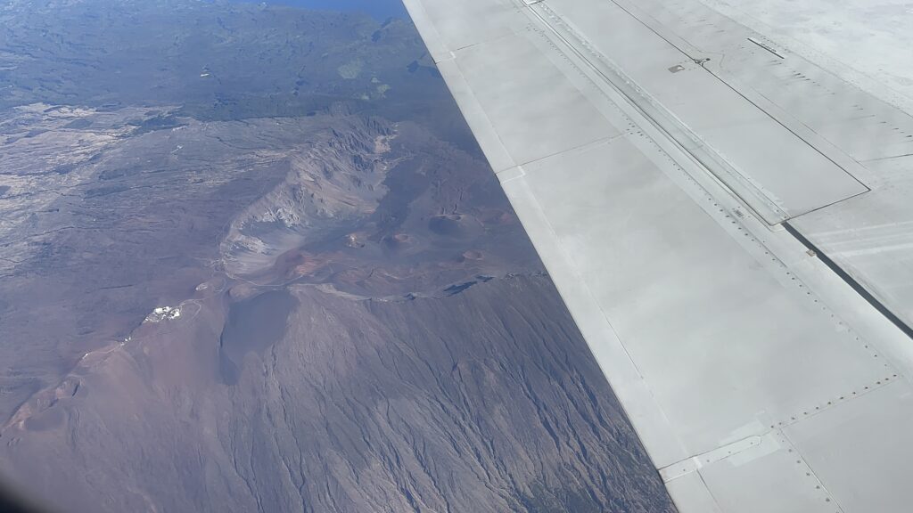 Review: Hawaiian Airlines Honolulu to Hilo | Boeing 717 | HNL-ITO