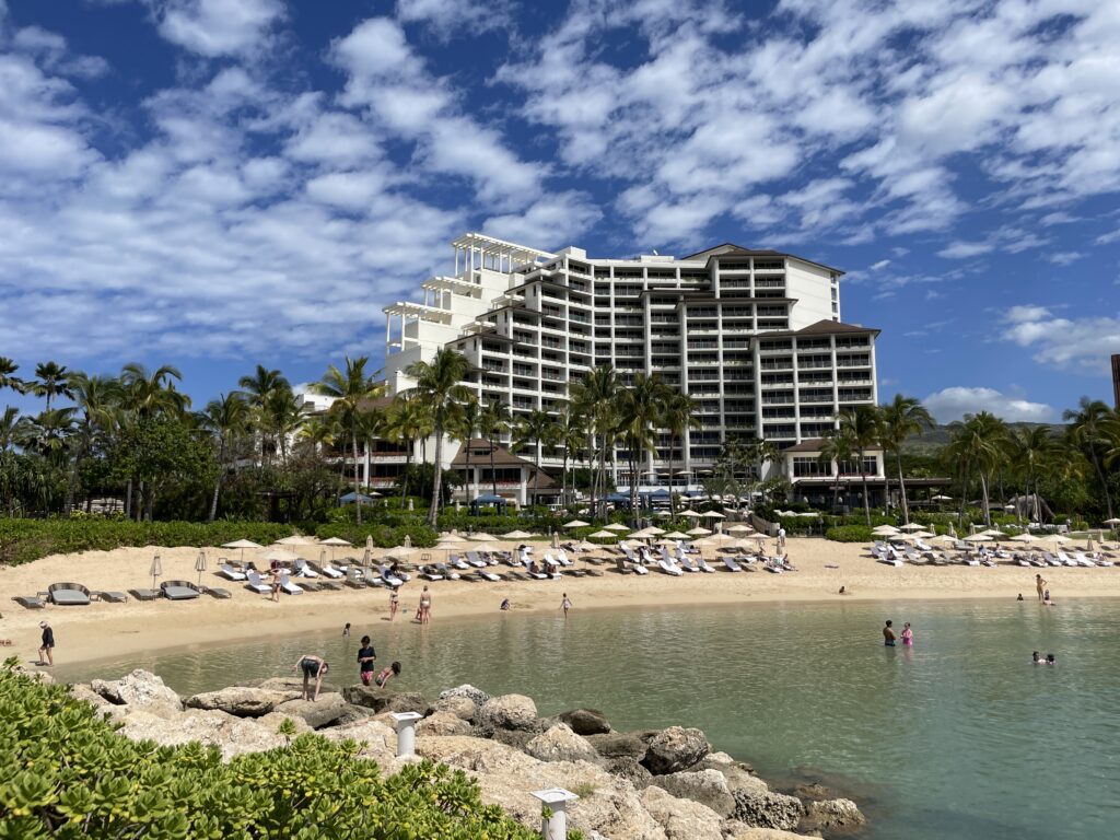 15 Best Beachfront Hotels On Oahu (2024) | Waterfront Bliss