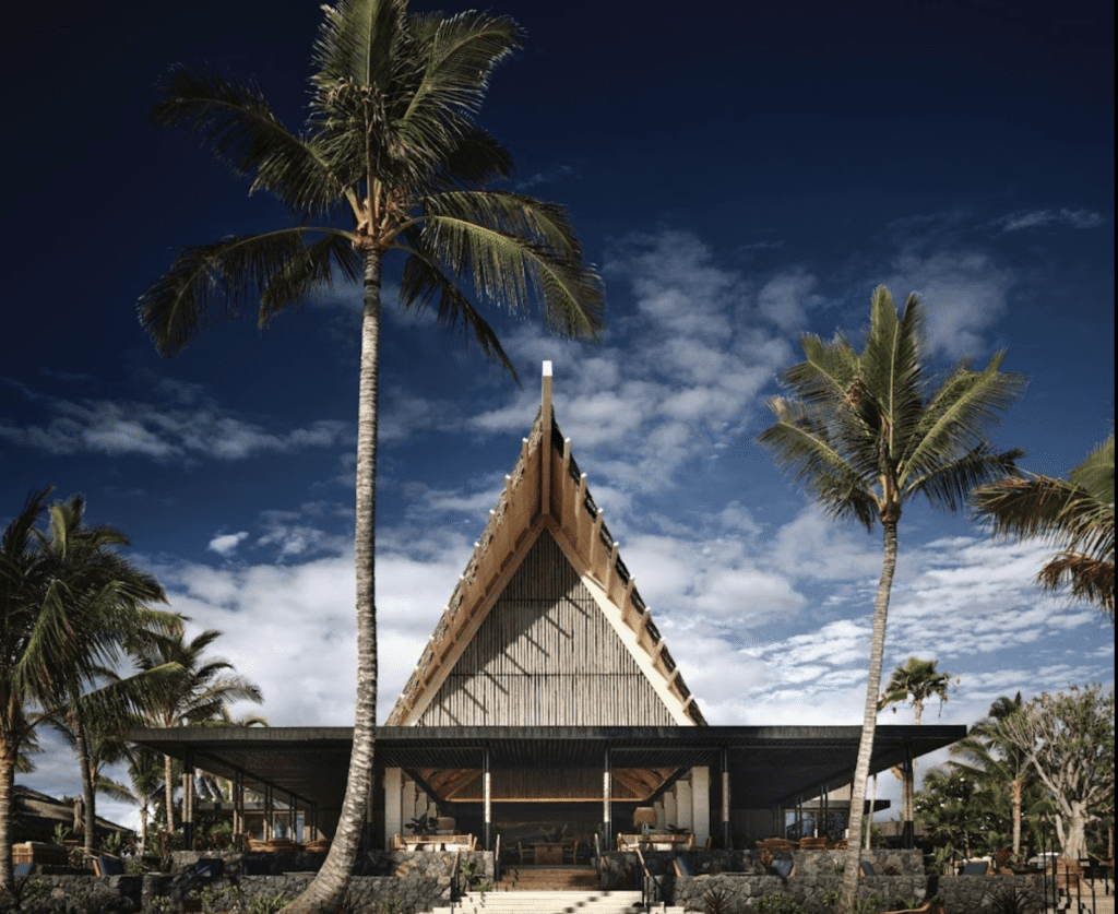 13 Best Luxury Hotels in Hawaii (2024)