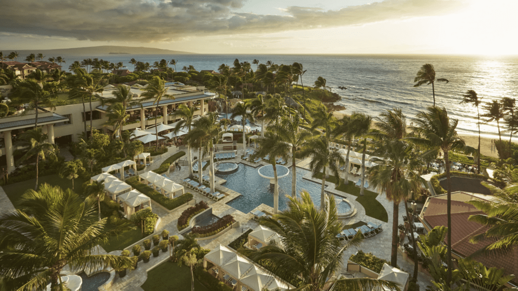 13 Best Luxury Hotels in Hawaii (2024)